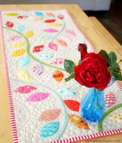 Bursting Buds Table Runner Pattern