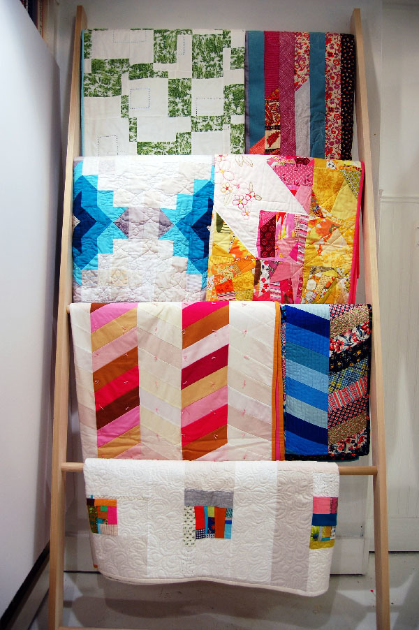 Quilt Ladder Display FaveQuilts com Quilt Ladder Display FaveQuilts com