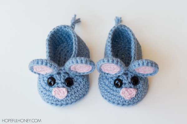 Field Mouse Crochet Baby Booties