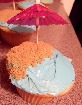 Beachy Cupcake Decorating Ideas