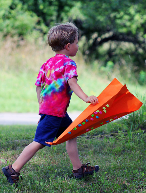 Highflying Giant Paper Airplane Design