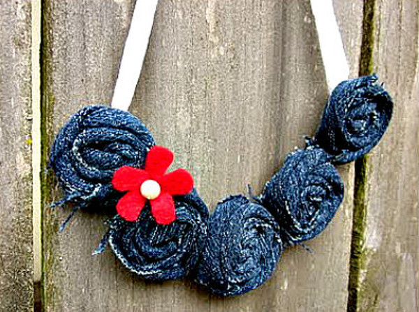 Cute and Fashionable Denim Rosette Necklace