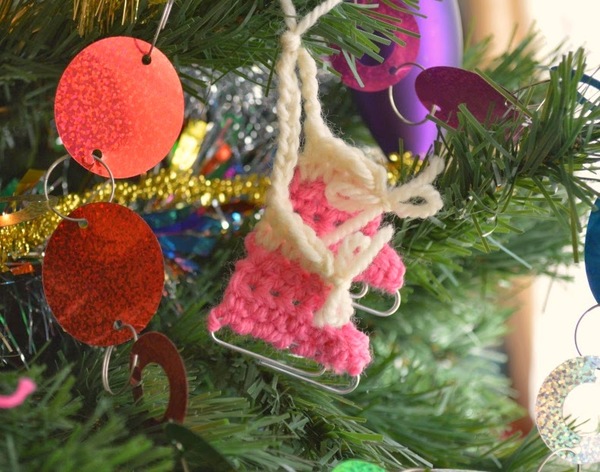 Paperclip Crochet Ice Skates Ornament