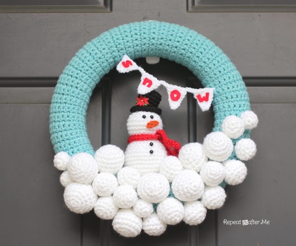 Crochet Snowball Wreath