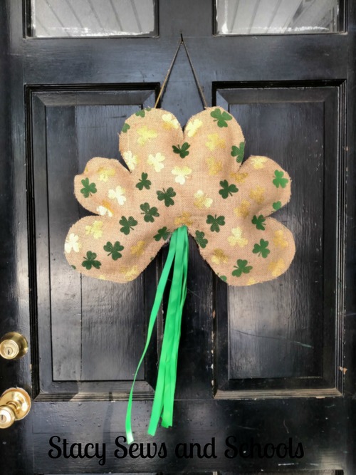 DIY Burlap Shamrock Door Hanger