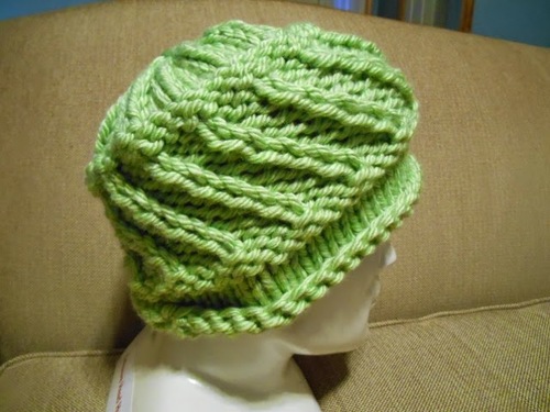 Disgonal Rib Stitch Hat