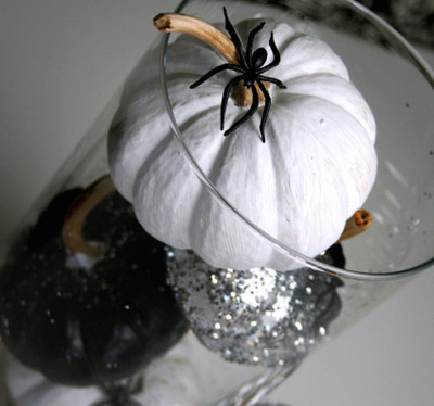 17 DIY Halloween Decorations and Halloween Party Food Ideas
