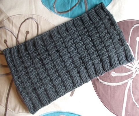 Broken Ribbing Cowl