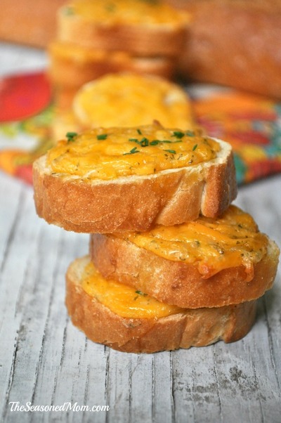 Easy Ranch Cheesy Bread