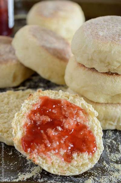 Simple Homemade English Muffins