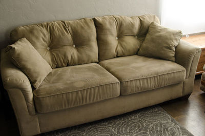 Cheap Fix for Saggy Couch Cushions | DIYIdeaCenter.com