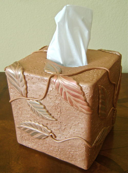 Leafy Tissue Box Cover