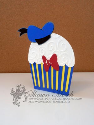 Donald Duck Cupcake Card
