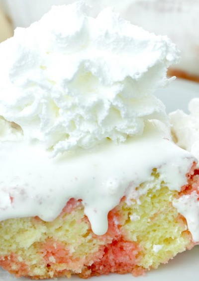 Easy Strawberry Lemonade Poke Cake