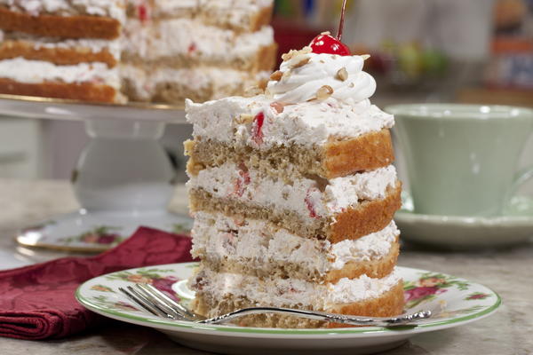 The Ultimate Hummingbird Cake