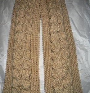 Seed Stitch Cable Knit Scarf
