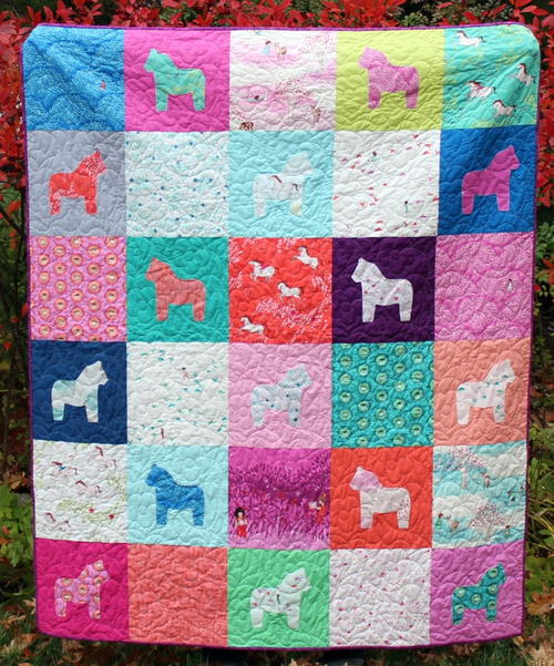 Dala Horse Fat Quarter Quilt