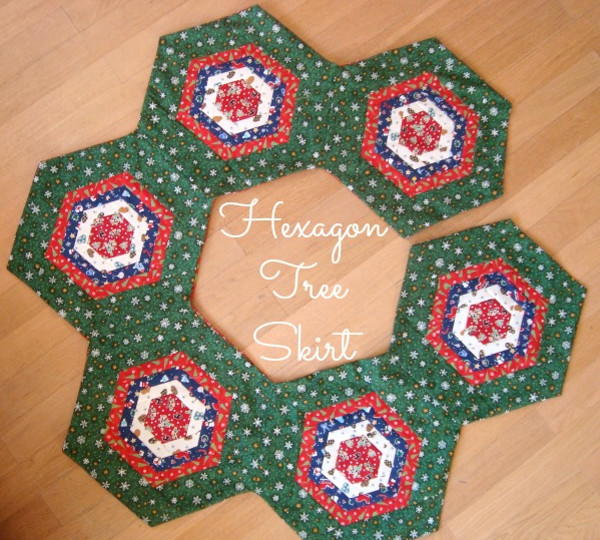 Hexagon Christmas Tree Skirt AllFreeSewing Com   Hexagon Christmas Tree Skirt Large600 ID 1092330 