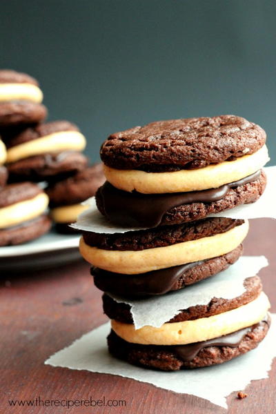 Double Chocolate Pumpkin Cheesecake Oreos