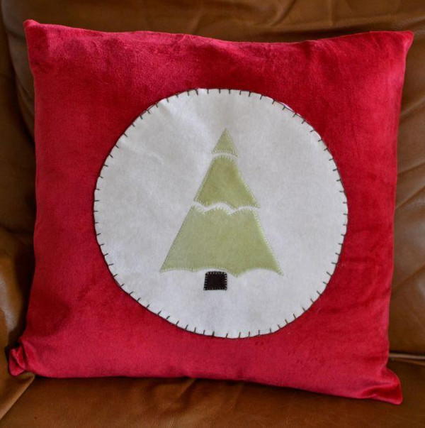 Piecing favequilts Simple Christmas Tree Applique Pattern | FaveQuilts.com
