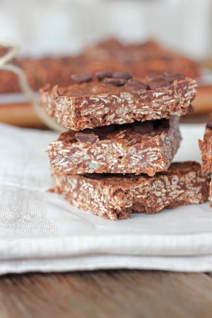 No-Bake Nutella and Peanut Butter Oat Bars