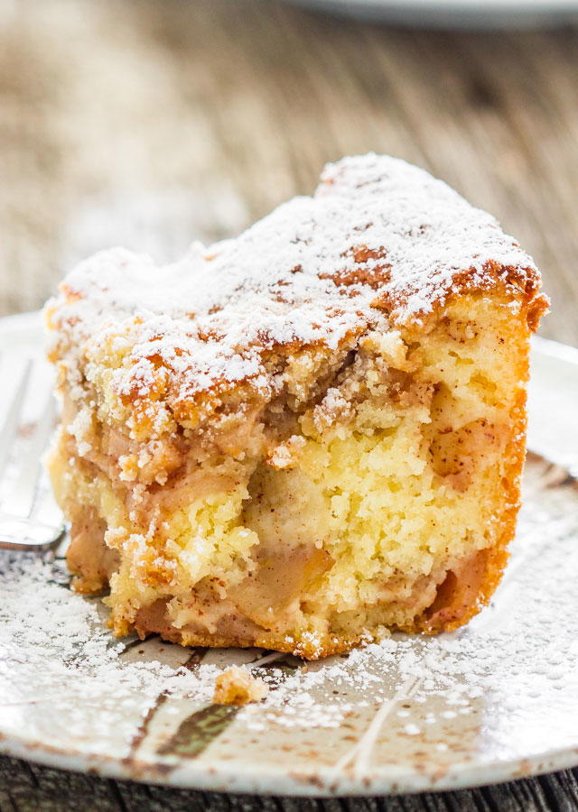 Layered Apple Pie Cake | FaveSouthernRecipes.com