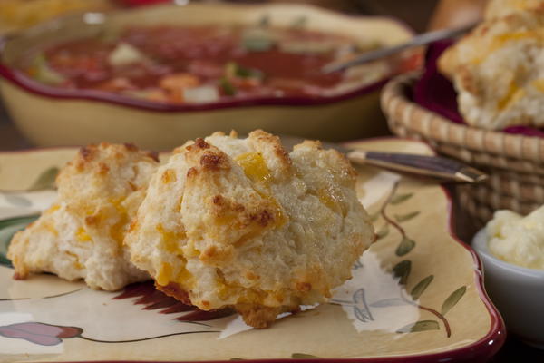 Garlic Cheddar Biscuits