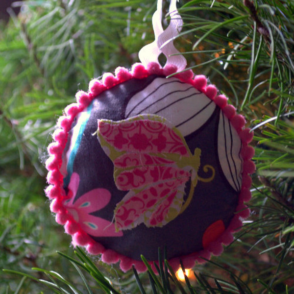 Easy Applique Christmas Ornaments