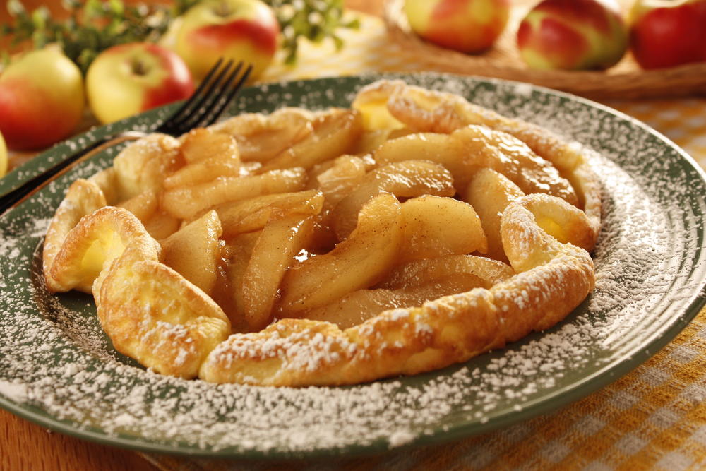 Dutch Apple Pancakes MrFood Com   Dutch Apple Pancakes ExtraLarge1000 ID 1109624 