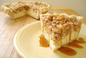 Apple Cheesecake Crumb Pie