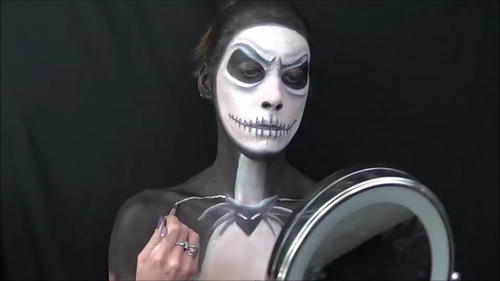 Skeleton-Halloween-Makeup-Tutorial