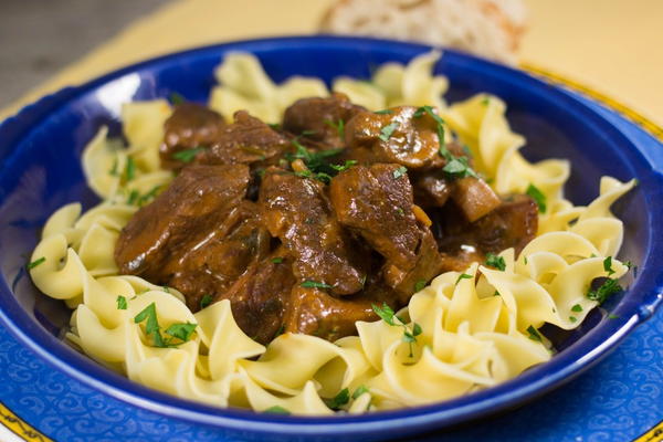 No Peek Beefy Dinner Casserole