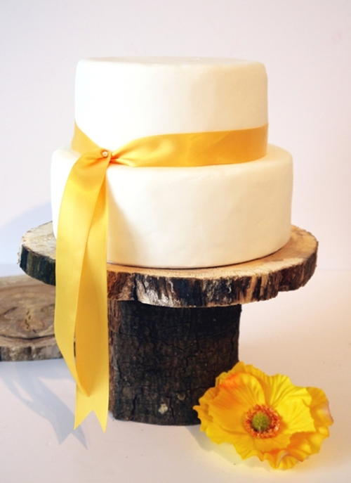 Log Cake Stand