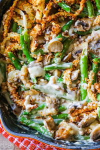 Comforting and Creamy Green Bean Casserole