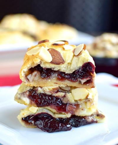 Cherry Almond Brie Bites