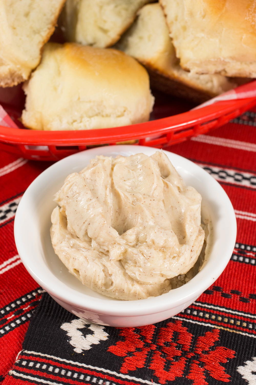 Copycat Texas Roadhouse Butter-image