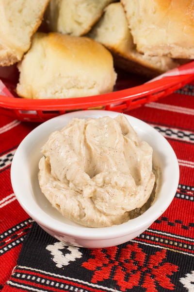 Copycat Texas Roadhouse Butter