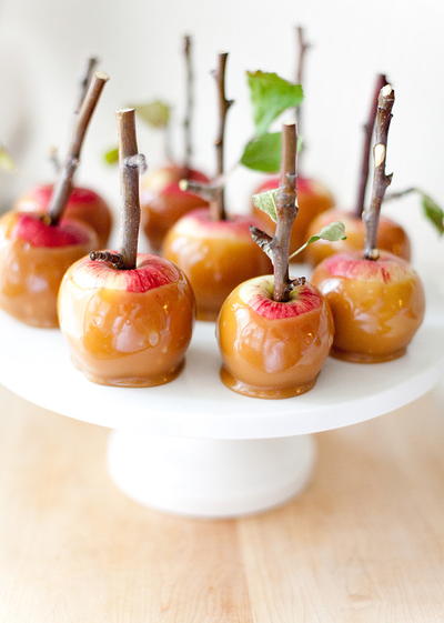 Fall Wedding Caramel Apple Bites