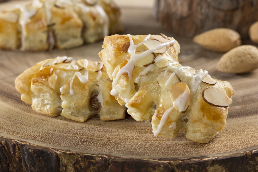 bear claw pastry