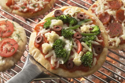 Grilled Pita Pizza