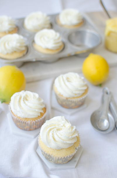 Lemon Curd Cupcakes with Lemon Buttercream