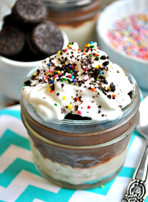 5-Ingredient Cookies and Cream Mocha Parfait