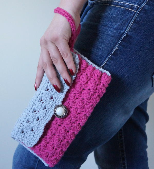 Casually Elegant Clutch