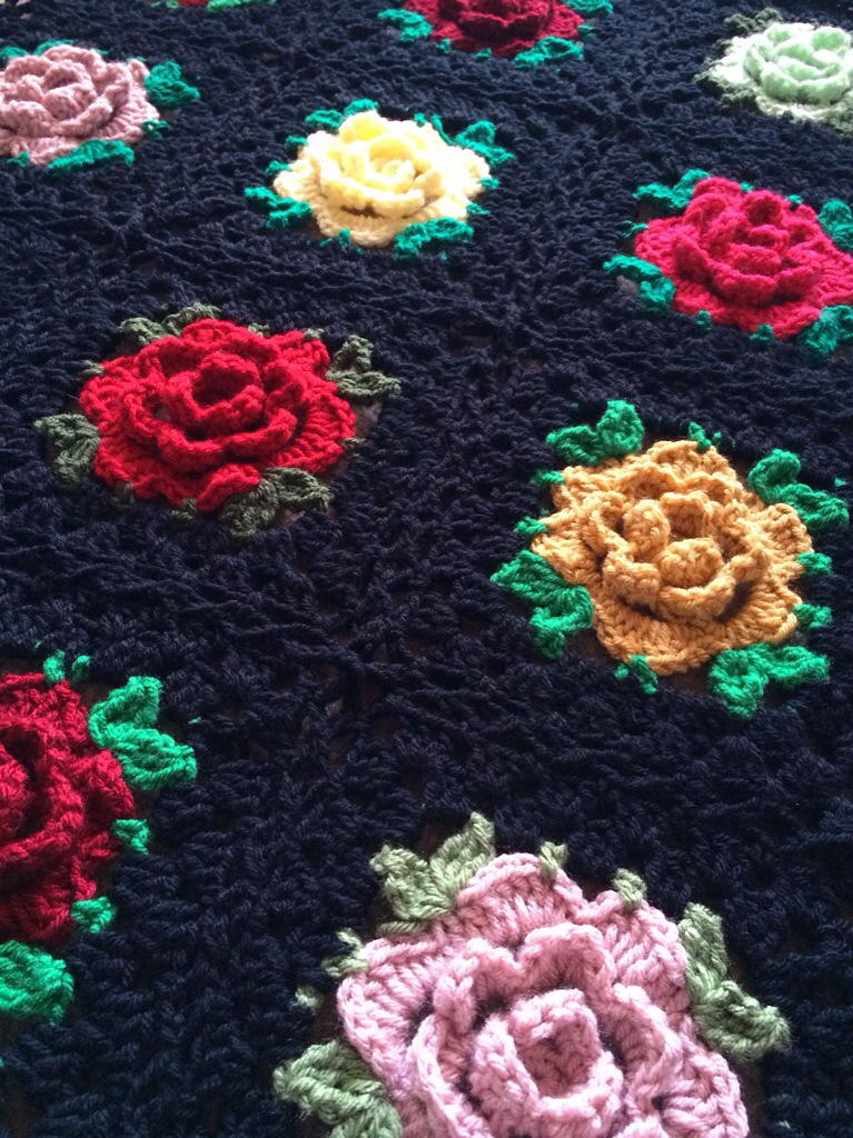English Rose Granny Square Crochet Pattern english-rose-granny-square-crochet-pattern