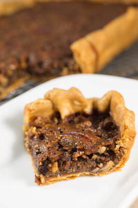 Old-Fashioned Southern Pecan Pie Bars