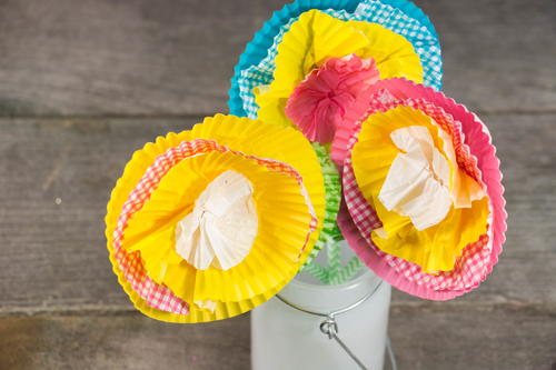 Cupcake Wrapper DIY Paper Flowers