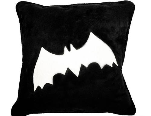 Bat-tastic No Sew Pillow