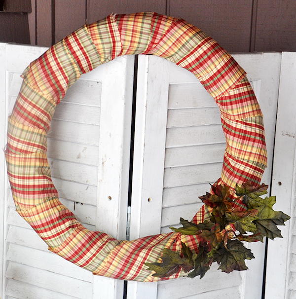 Download Free 16 Pool Noodle Crafts Favecrafts Com PSD Mockup Template