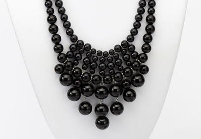 Black Pearl Treasure Necklace and Bracelet