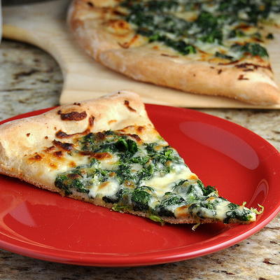Cici's Copycat Spinach Alfredo Pizza